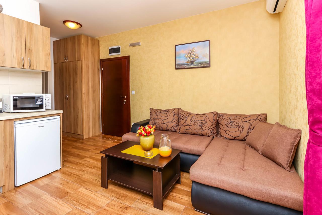 Aqua Breeze Apartments Budva Exterior foto