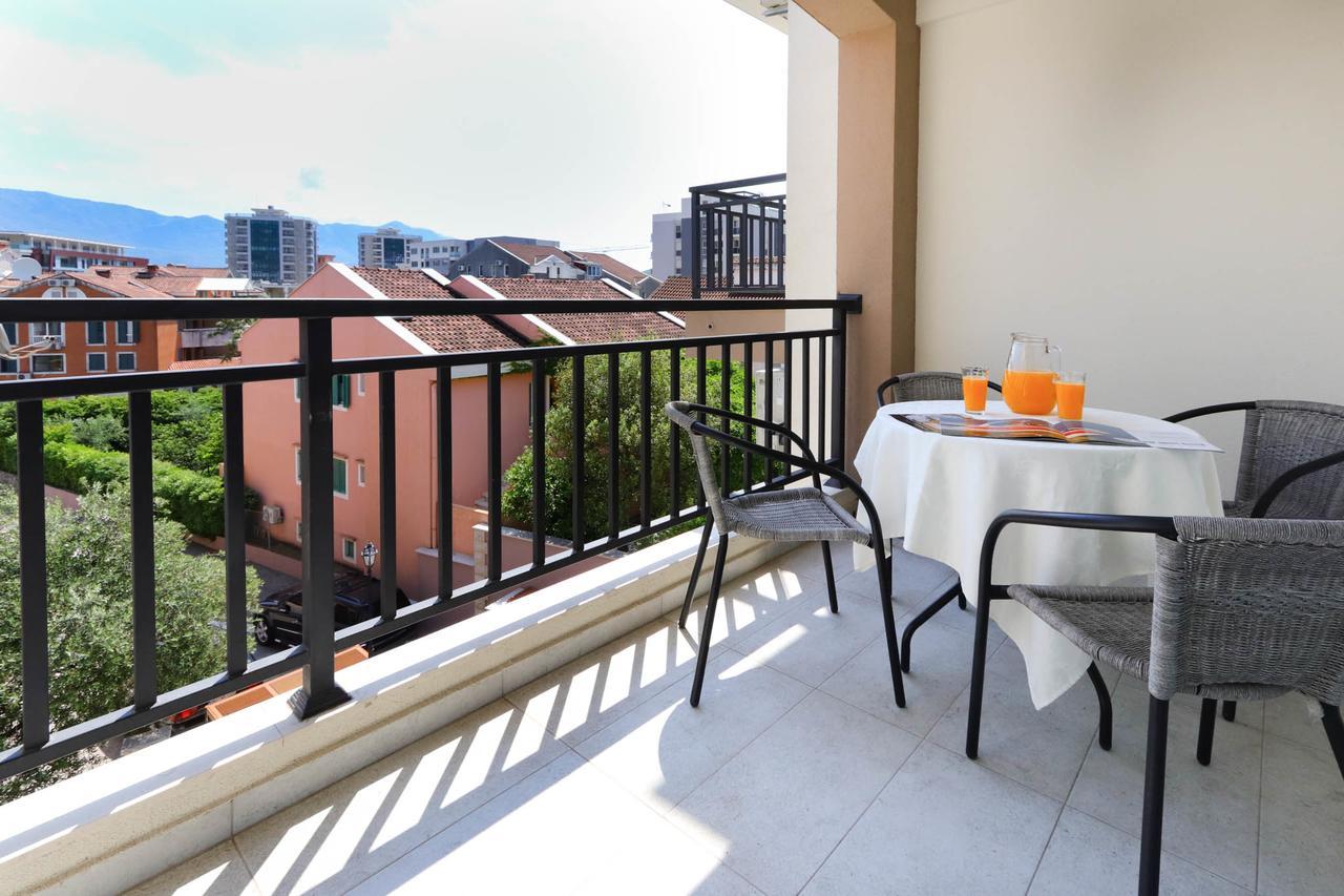Aqua Breeze Apartments Budva Exterior foto