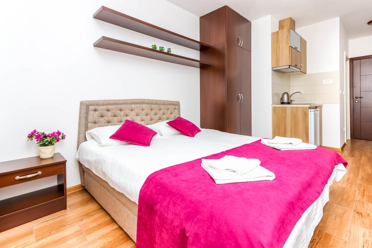Aqua Breeze Apartments Budva Exterior foto