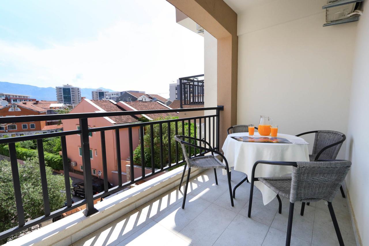 Aqua Breeze Apartments Budva Exterior foto